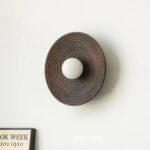 Valor Arc Wall Light